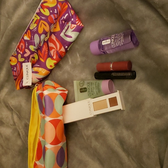 CLINIQUE BUNDLE - Picture 1 of 9